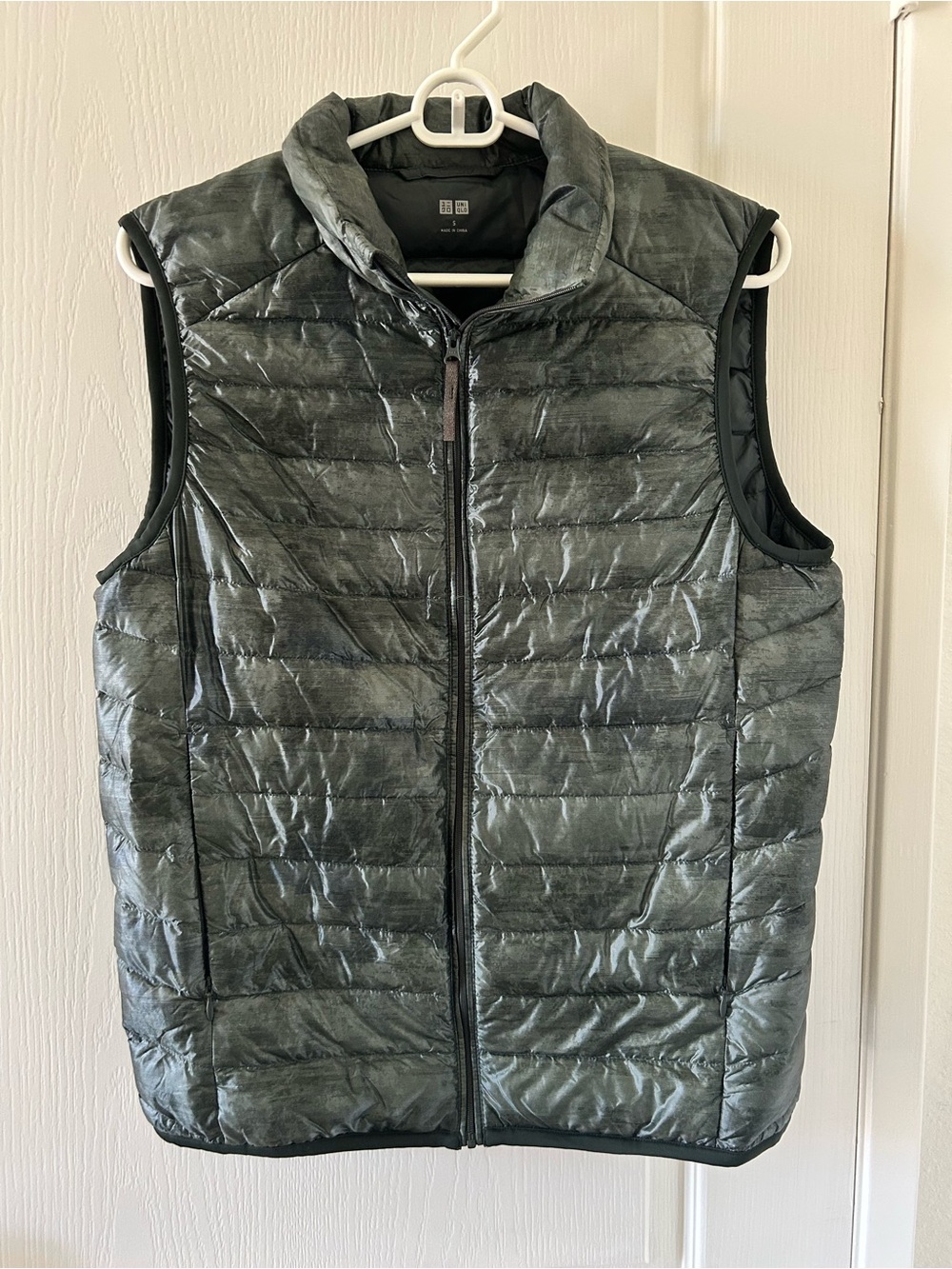 UNIQLO Men's Olive Green Quilted Packable Ultra Light Puffer Vest | Small S